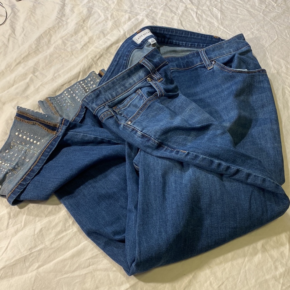 Lane Bryant woman’s mid rise boyfriend capris size 14